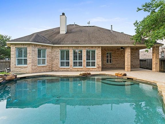 5th image of 47 N Winsome Path Cir