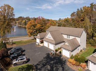 102 Waters Edge Dr, Weaverville, NC 28787