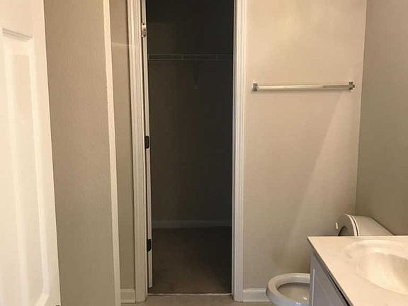 4th image of 7314 Green Ash Dr
