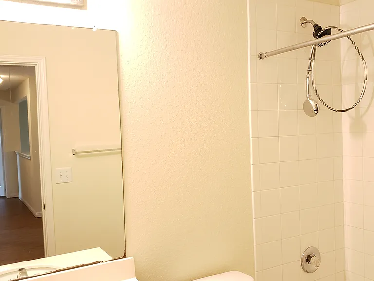 503 Luna Vista Dr — Photo 4