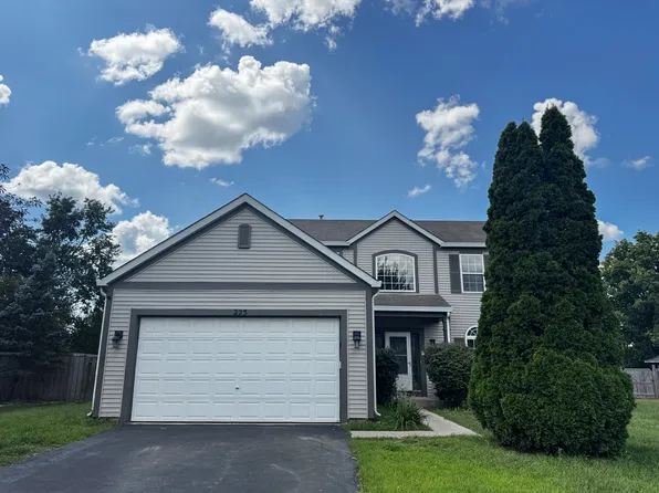 223 Paradise Pkwy, Oswego, IL 60543
