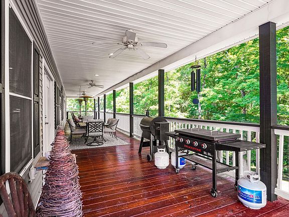 4th image of 103 Red Bud Ln