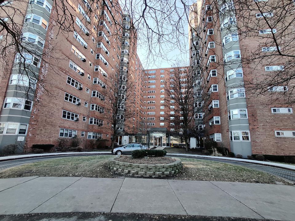 1st image of 4980 N Marine Dr APT 937