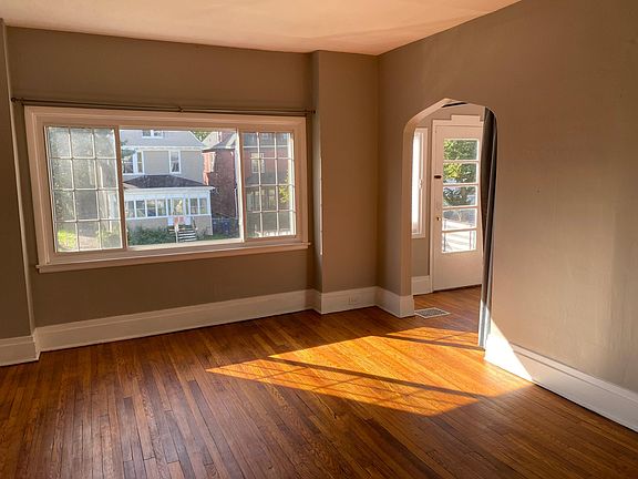 4th image of 966 Lafayette Ave