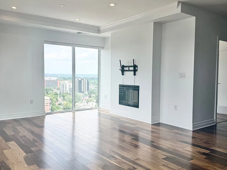 505 Talbot St #2101 — Photo 8