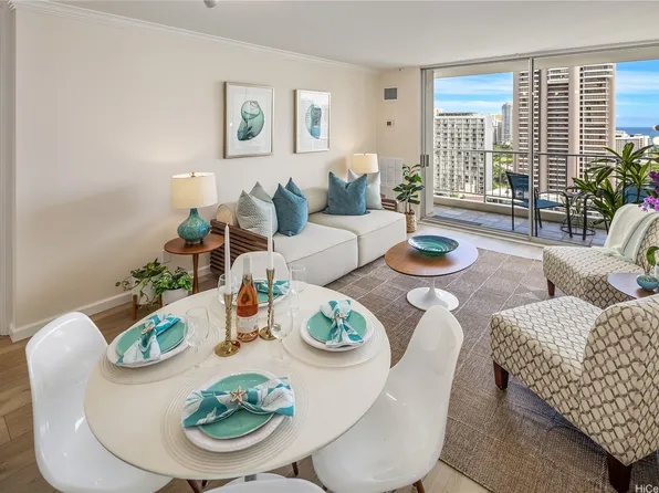 400 Hobron Ln APT 2309, Honolulu, HI 96815