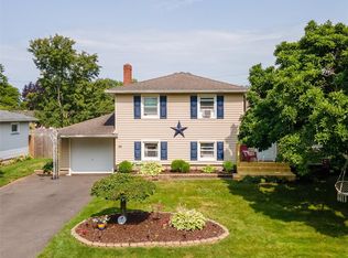 34 Gladmar Dr, Rochester, NY 14622