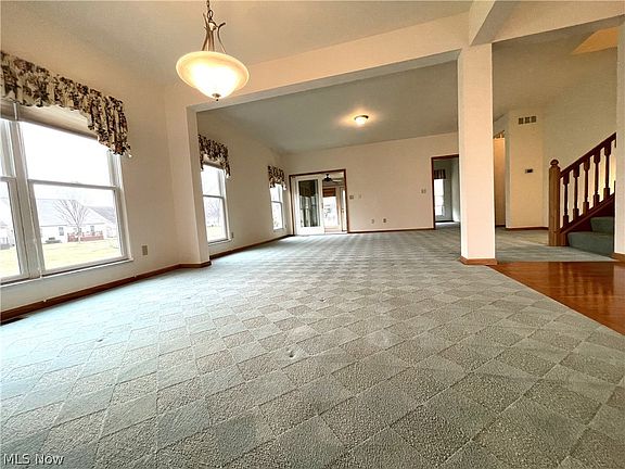 2nd image of 3001 Tree Bend Cir