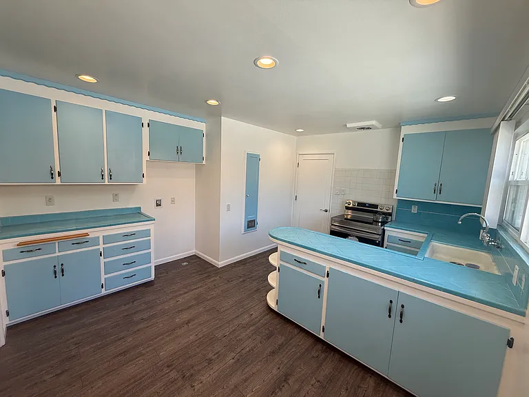 22593 Pearl Ave #1 — Photo 8