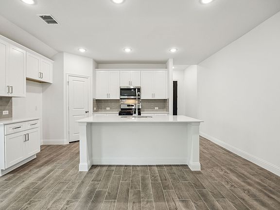 3rd image of 31308 Kingsley Pines Dr