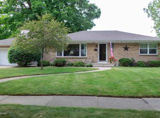 2541 Belknap Ave NE, Grand Rapids, MI 49505