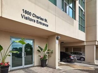 1600 Charles St #1006, Whitby, ON L1N0G4