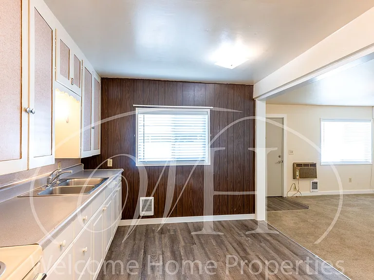 108 SE 6th St — Photo 11