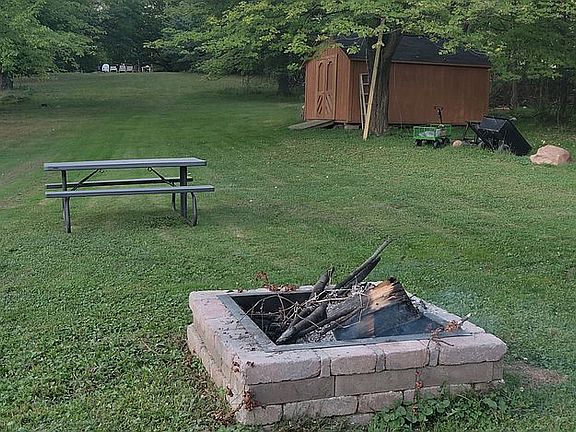 5th image of 7868 W Pleasant Valley Rd