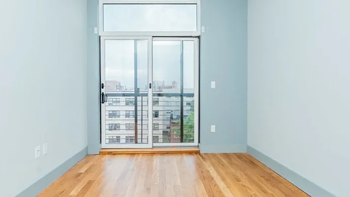 Rented by Delmark Realty LLC | media 25