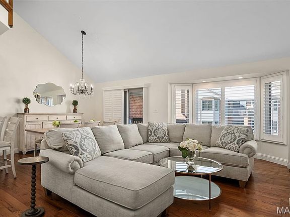5th image of 4444 Lindell Blvd APT 6