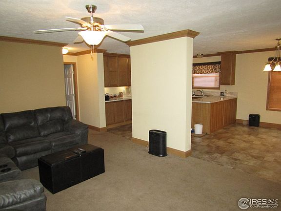 2nd image of 3062 Yarrow Cir