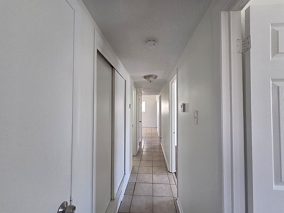 4th image of 4638 Appleville St