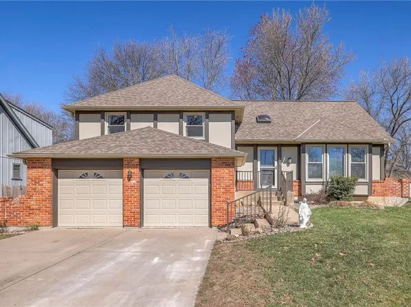 13704 W 69th Ter, Shawnee, KS 66216