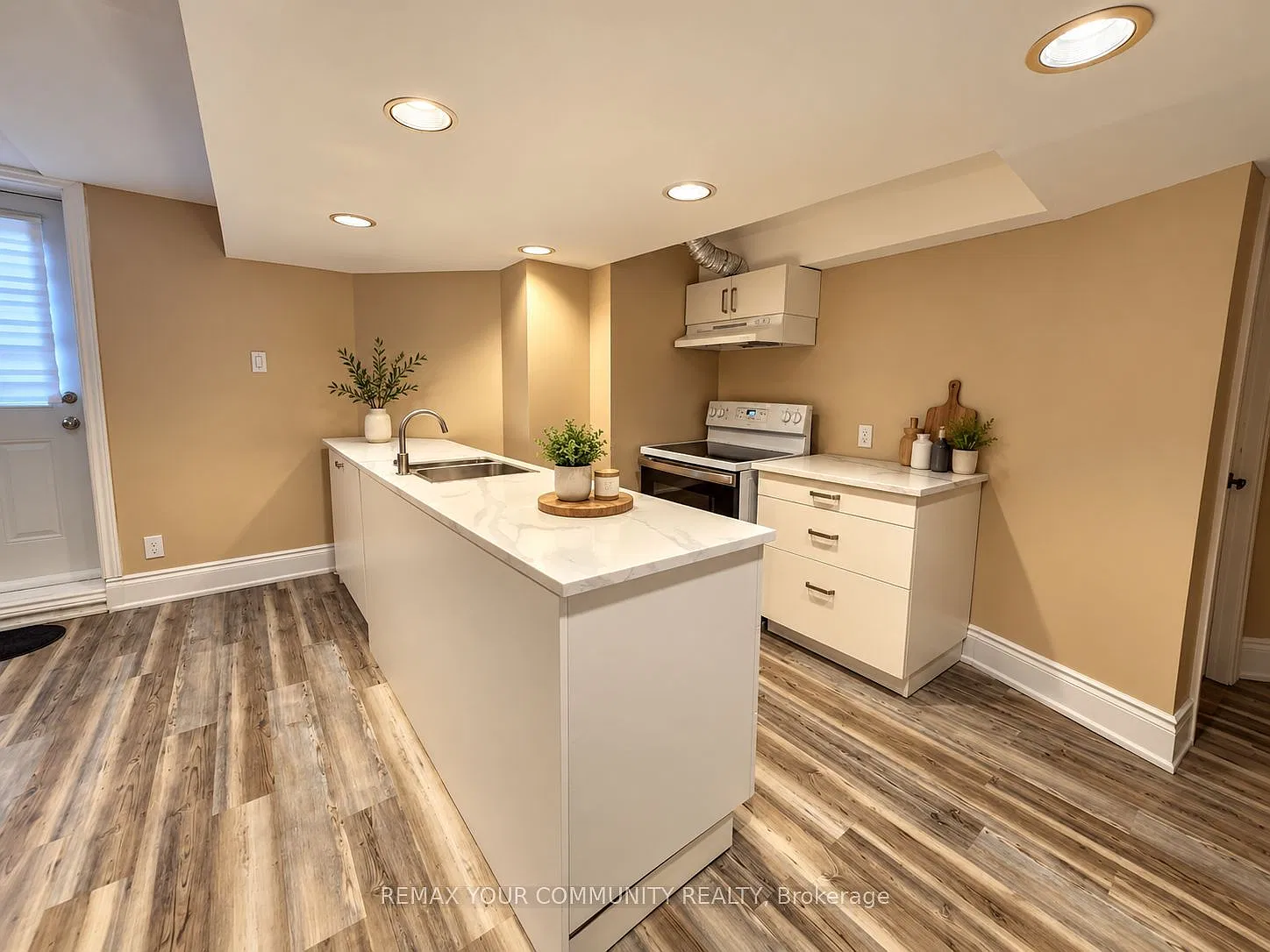 2 bed, $1,850 — Photo 4