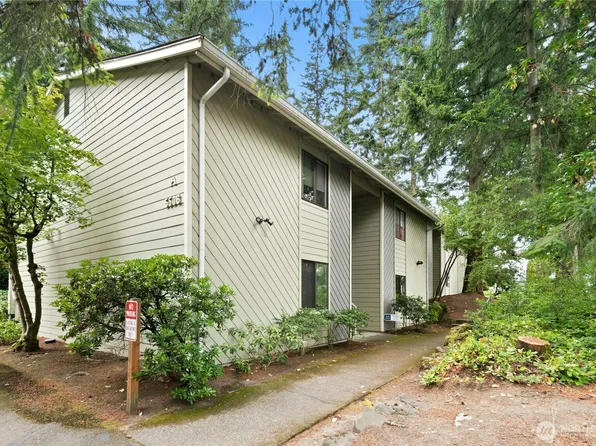 5506 220th St SW #A102, Mountlake Terrace, WA 98043