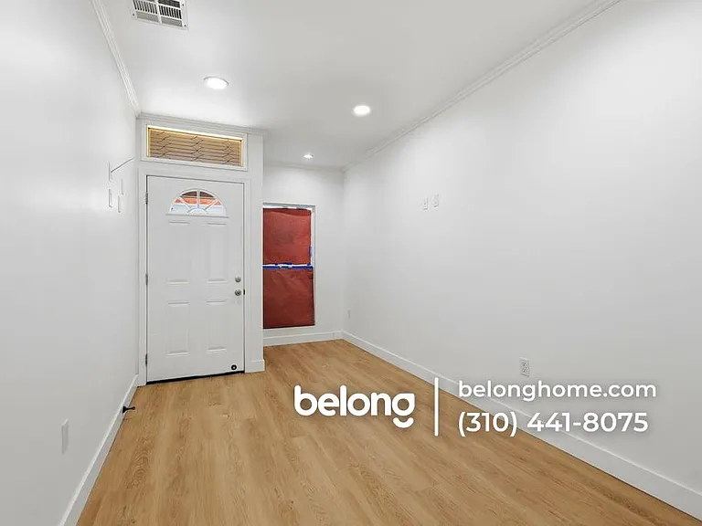 1702 W 43rd St — Photo 20