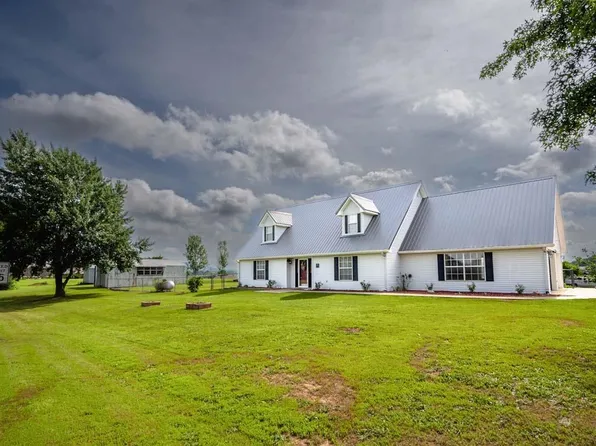 1740 Lacey Ln, Waldron, AR 72958