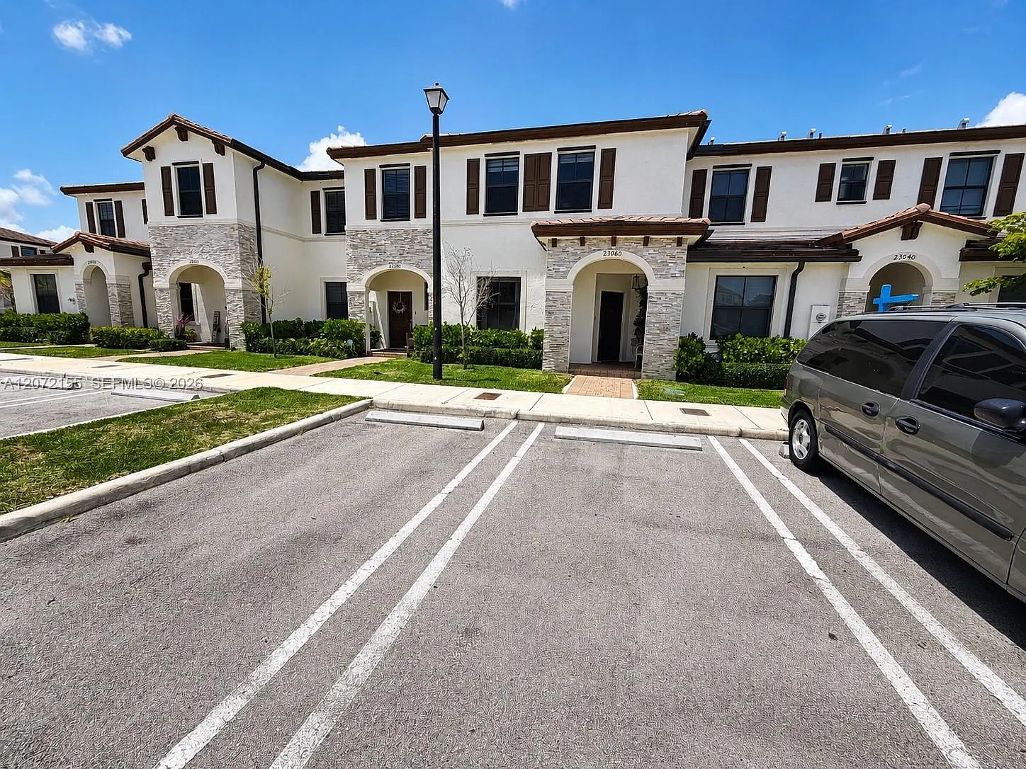 Enclave South Phase 2 — Photo 3