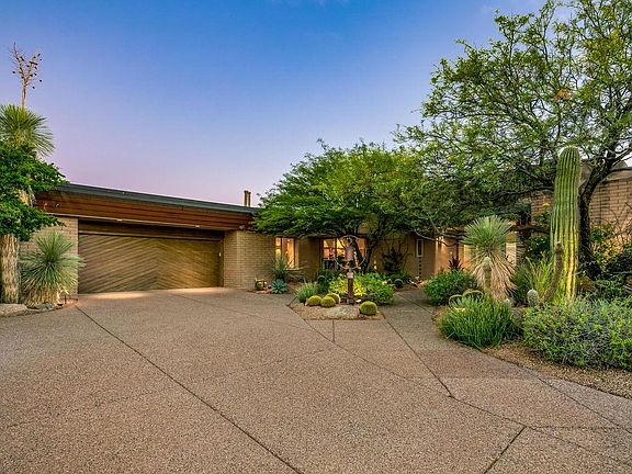 3rd image of 11103 E Graythorn Dr