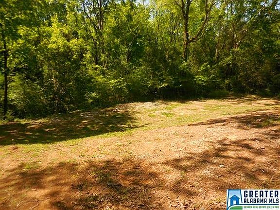 5th image of 404 Twin Lawn Dr