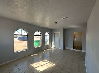 557 Apache Ct SW, Rio Rancho, NM 87124