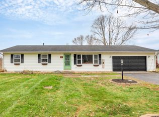 233 Derby Downs Rd, Newark, OH 43055