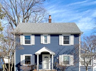 853 Todd Ct, Deerfield, IL