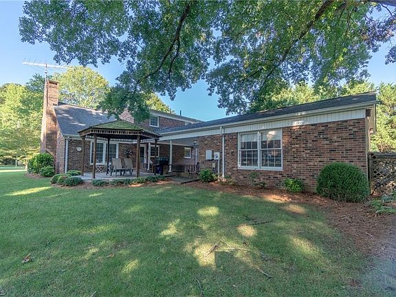 5th image of 1240 Candlewood Dr
