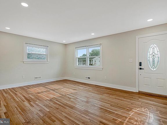 5th image of 1406 Glenwilde Rd