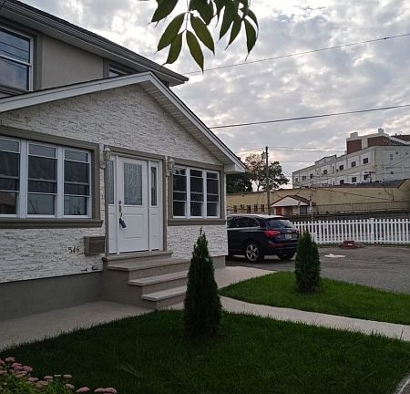 2nd image of 546 Beardsley Ave