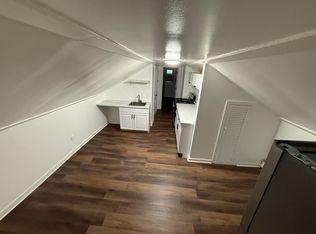 30 Bradley Ave #2, Meriden, CT 06451