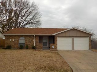 2602 Web Ct, Grand Prairie, TX 75052