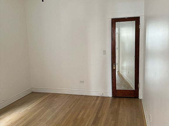 3rd image of 154 N Lamon Ave #1