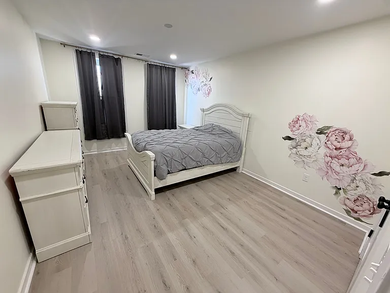 56 Lee Ave — Photo 12
