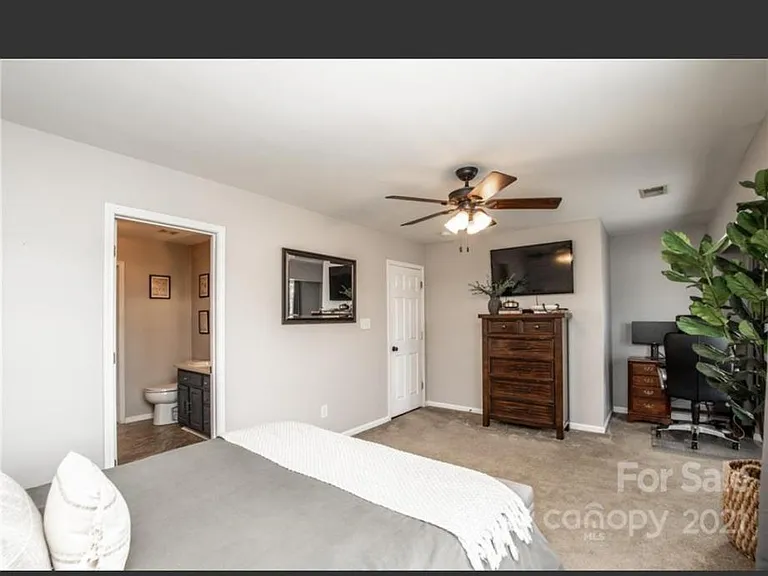 7138 Tom Castain Ln — Photo 20