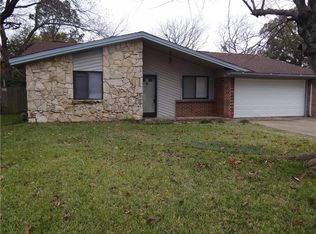 2608 Hollywood Dr, Arlington, TX 76013