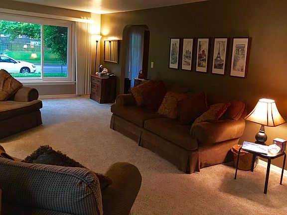 Flow through living room