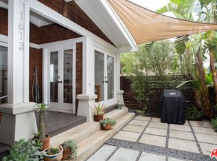 1613 Cabrillo Ave, Venice, CA 90291