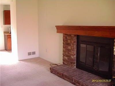 2nd image of 125 Redwood Ct