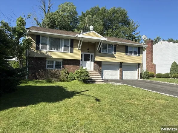 304 Loren Ct, Northvale, NJ 07647