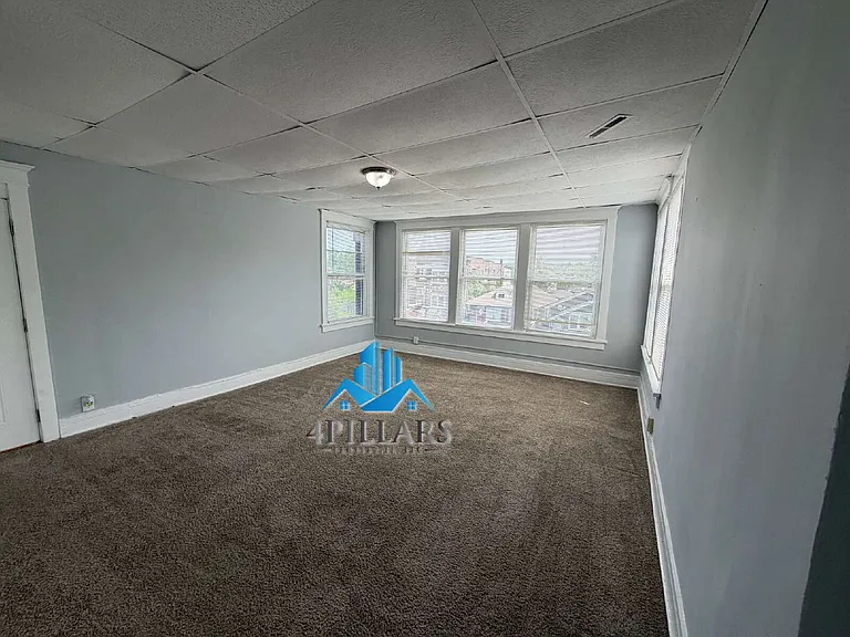 544 Pennsylvania St #2F — Photo 9