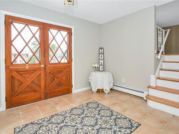 4th image of 1931 Glenrock St