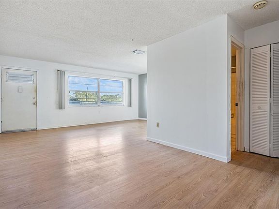 4th image of 2850 59th St S APT 306