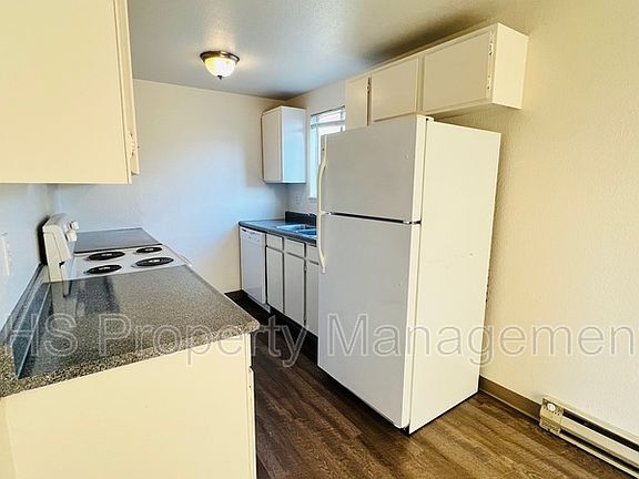 5th image of 409 Benham St #J
